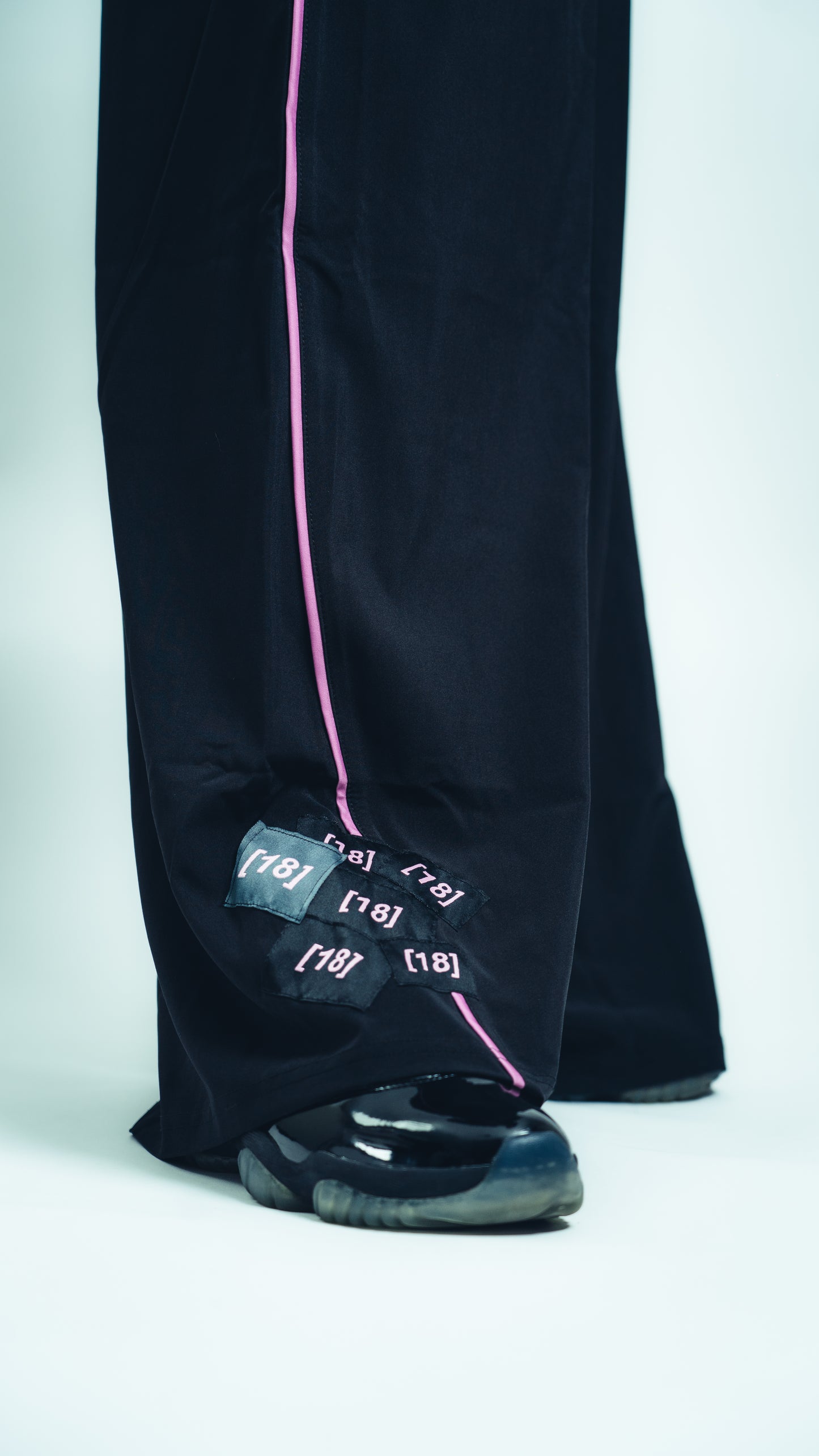 “D!EZ888” NYL0N SWEAT